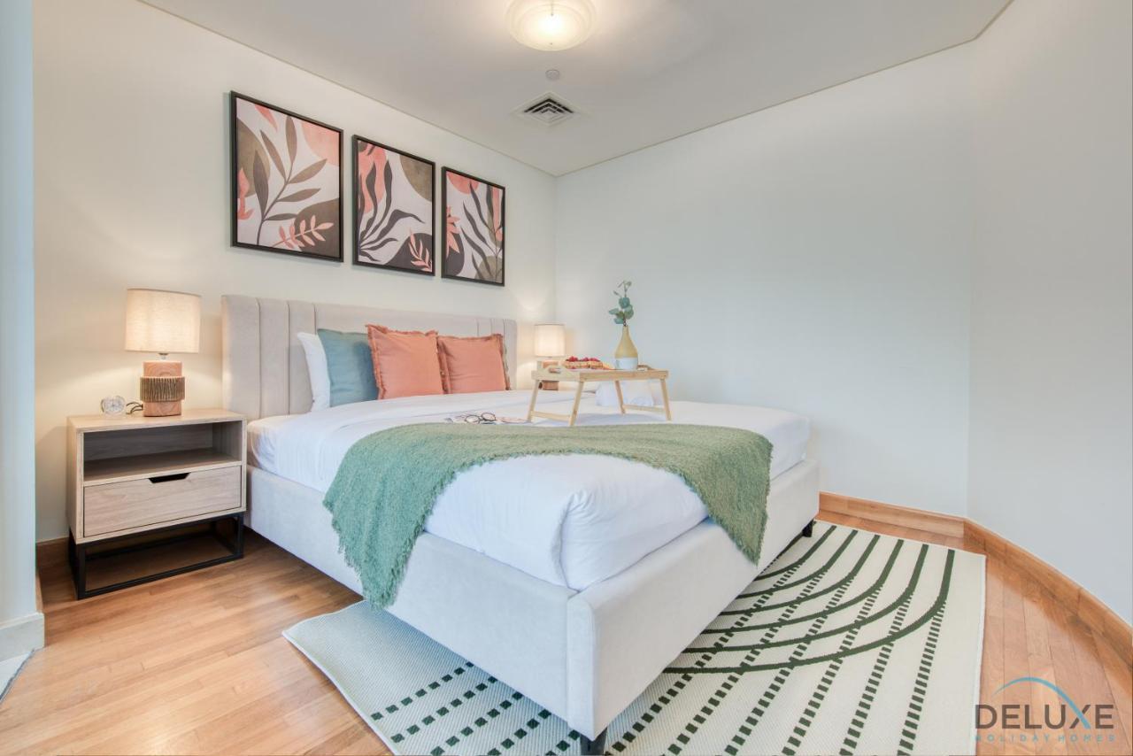 Unbeatable Rate Stylish 1Br With Balcony Near Metro By Deluxe Holiday Homes Dubai Exterior foto