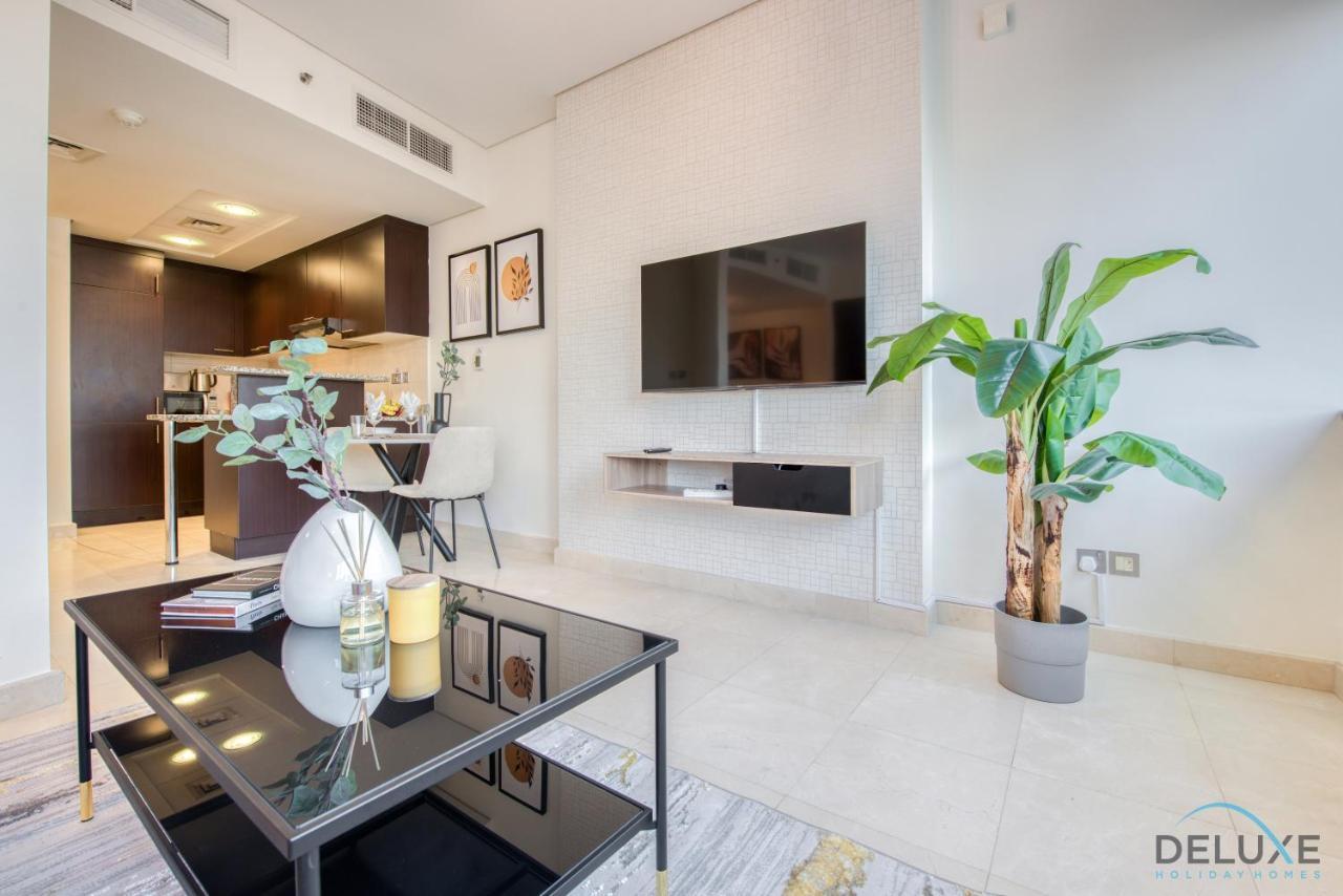 Unbeatable Rate Stylish 1Br With Balcony Near Metro By Deluxe Holiday Homes Dubai Exterior foto