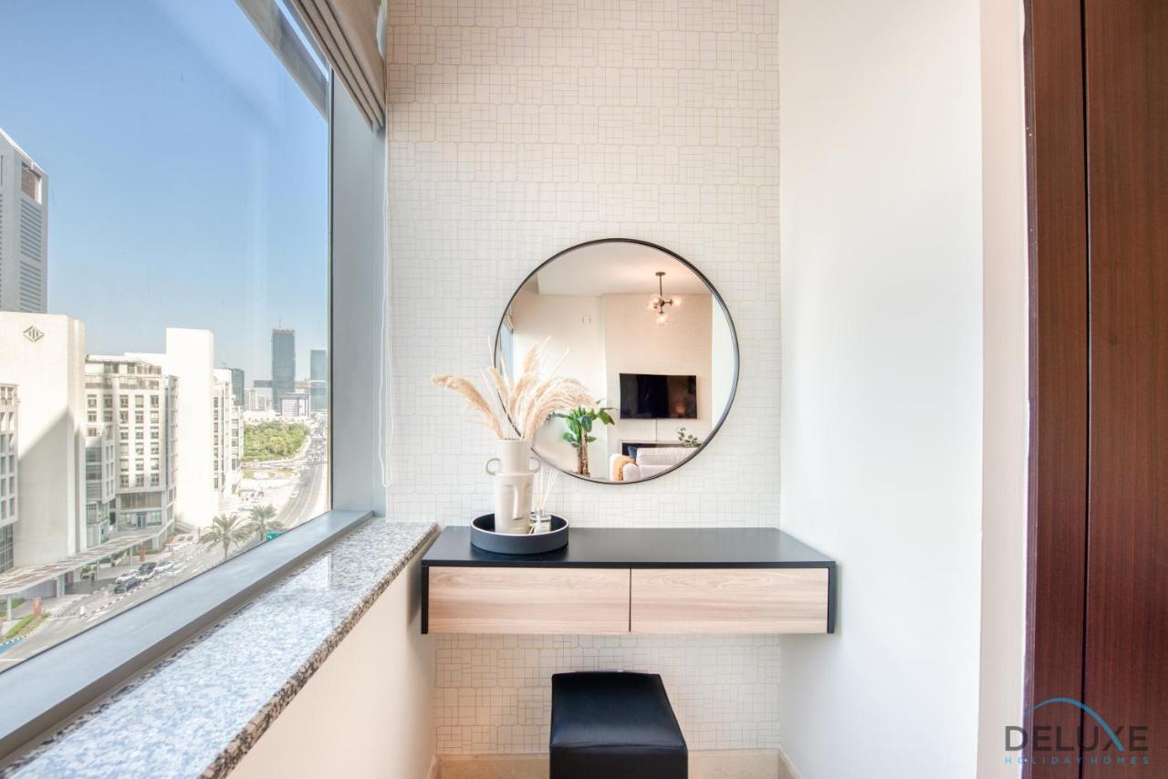 Unbeatable Rate Stylish 1Br With Balcony Near Metro By Deluxe Holiday Homes Dubai Exterior foto