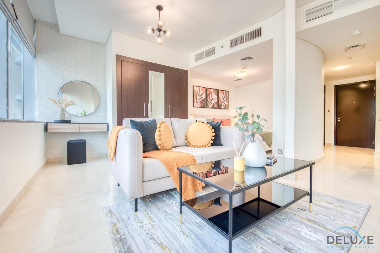 Unbeatable Rate Stylish 1Br With Balcony Near Metro By Deluxe Holiday Homes Dubai Exterior foto